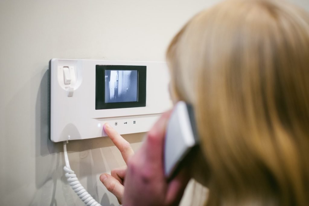 Gate intercom and visitor entry system service in Dallas