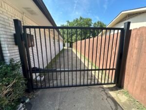 Residential automatic driveway gate project in North Texas