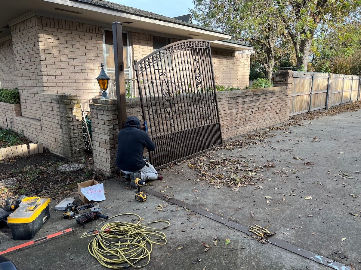 Ornamental swing gate repair work near Allen Texas