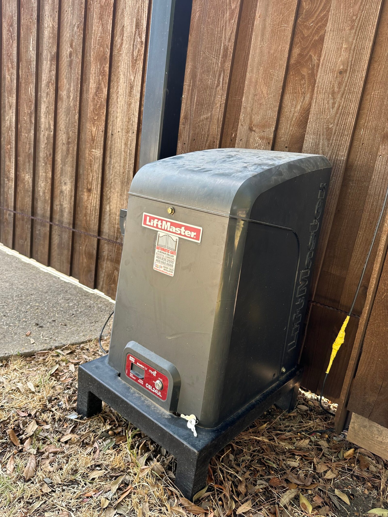 LiftMaster CSL24UL operator reassembled after the solar battery capacity upgrade